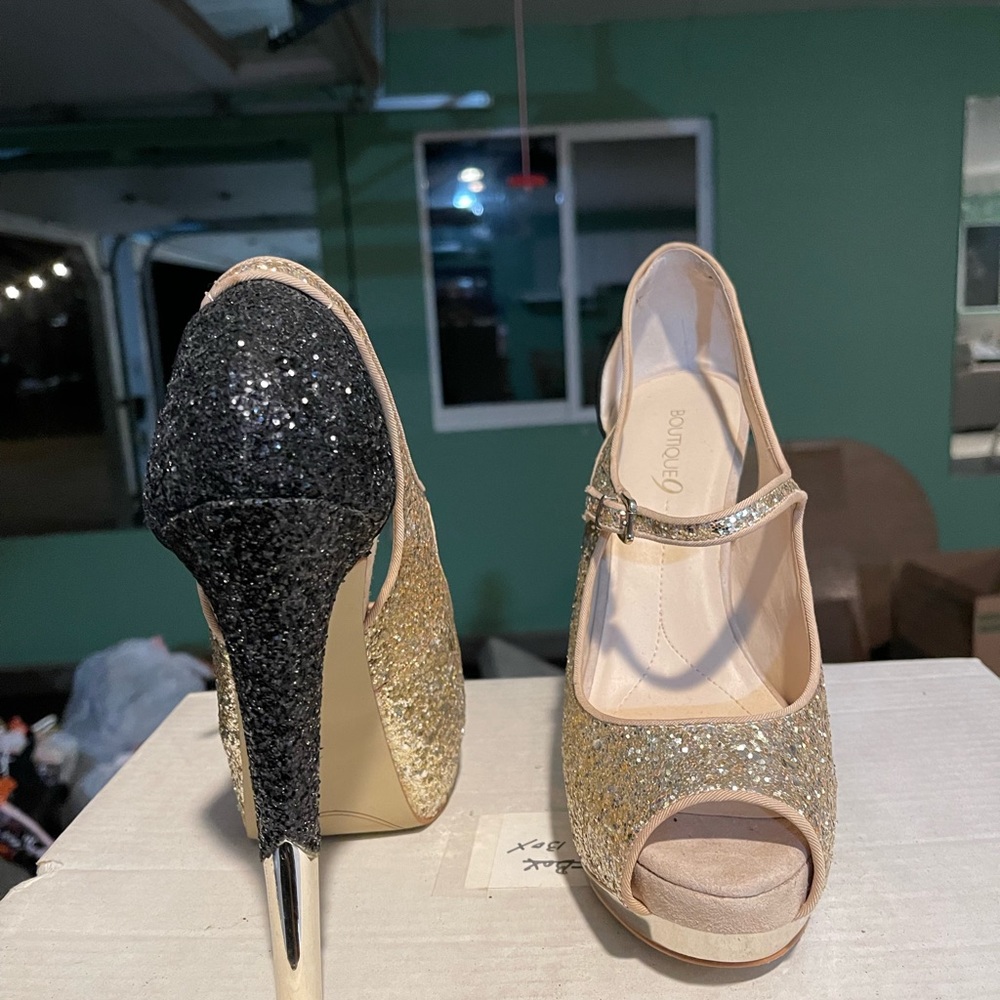 Black/Gold platform heels